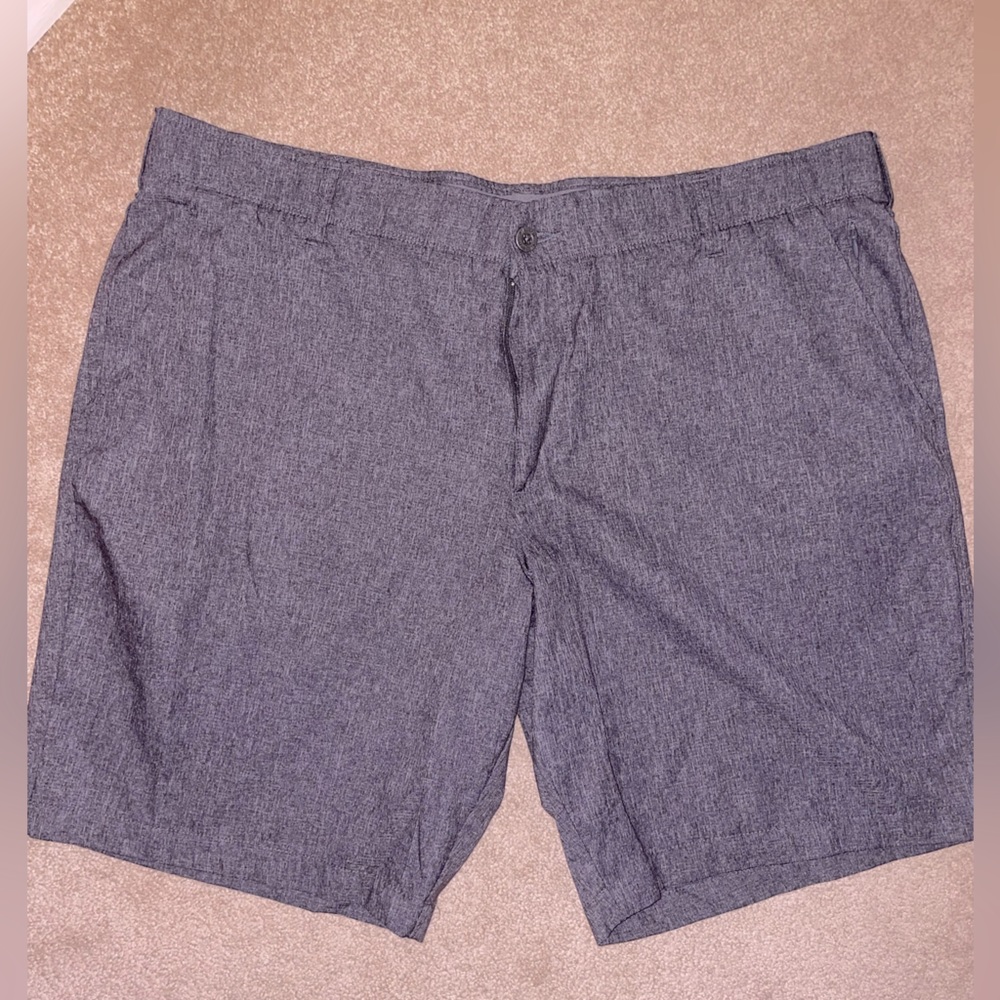 Swiss Tech Men’s Gray Heather Utility Performance Shorts Casual (Size 42)